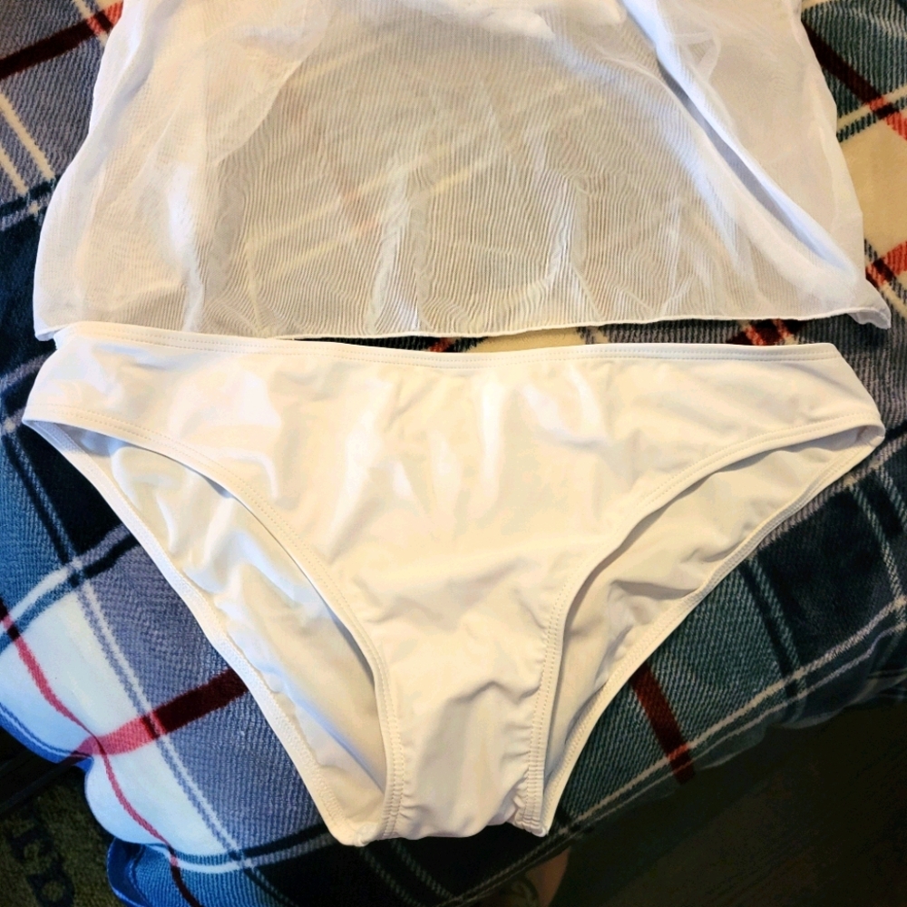 Bathing suit